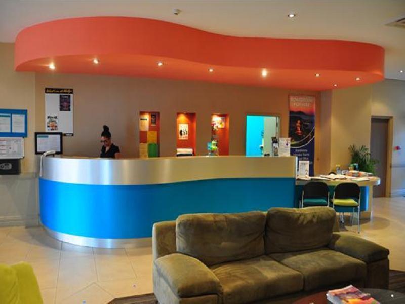 อะควอเรียส ออนเดอะ บีช Aparthotel ทาวน์วิล ภายนอก รูปภาพ